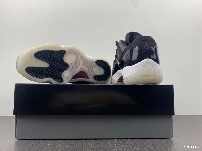 HYPE AV2187-001 Retro Jordan Low 11 Air 72-10 0823
